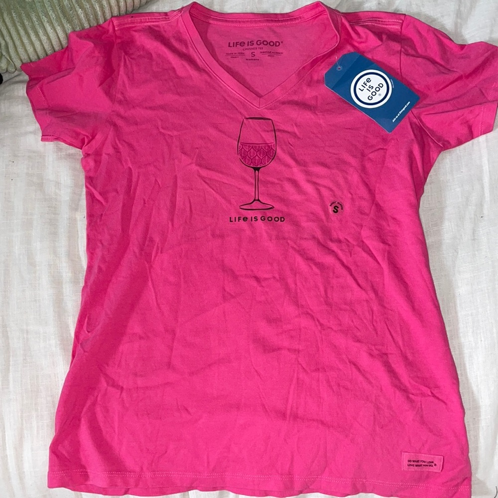 Life is good women’s V-neck tee